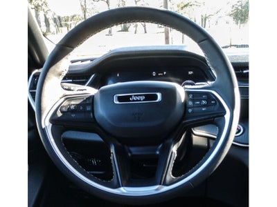 2025 Jeep Grand Cherokee Laredo X