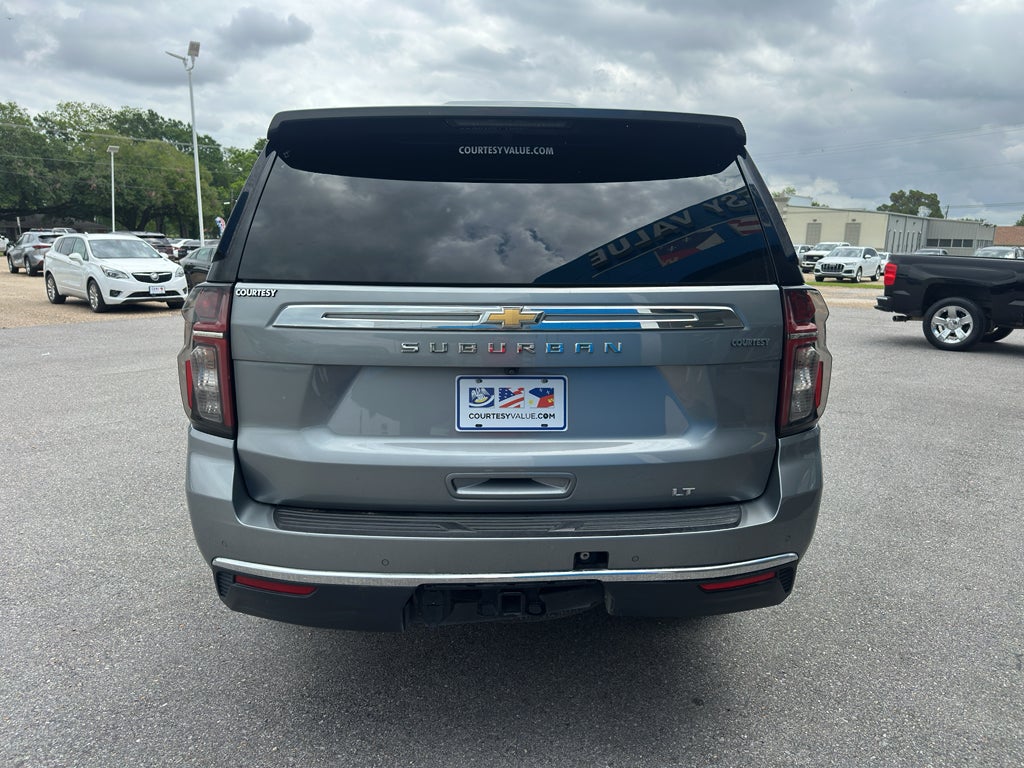 2023 Chevrolet Suburban LT