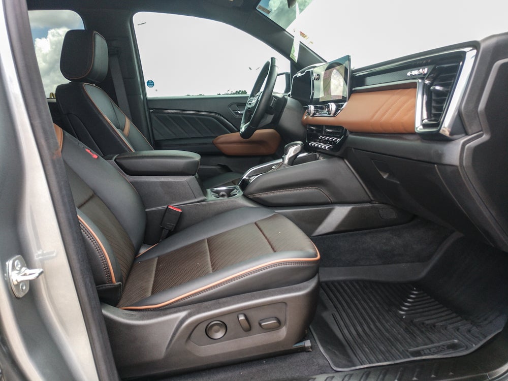 2025 GMC Canyon AT4
