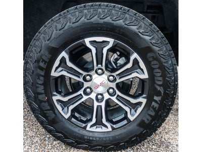 2025 GMC Canyon AT4