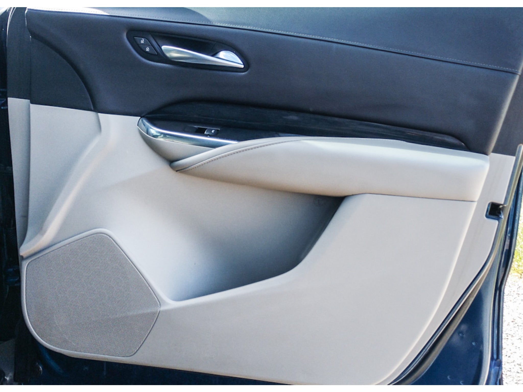 2019 Cadillac XT4 FWD Premium Luxury