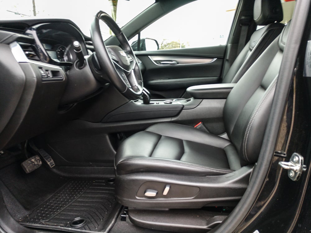 2022 Cadillac XT5 Luxury