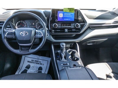 2024 Toyota Highlander LE