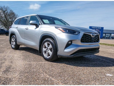 2024 Toyota Highlander LE