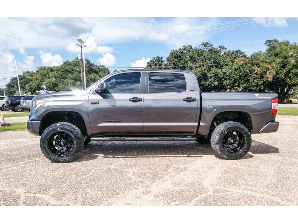 2018 Toyota Tundra 4WD SR5