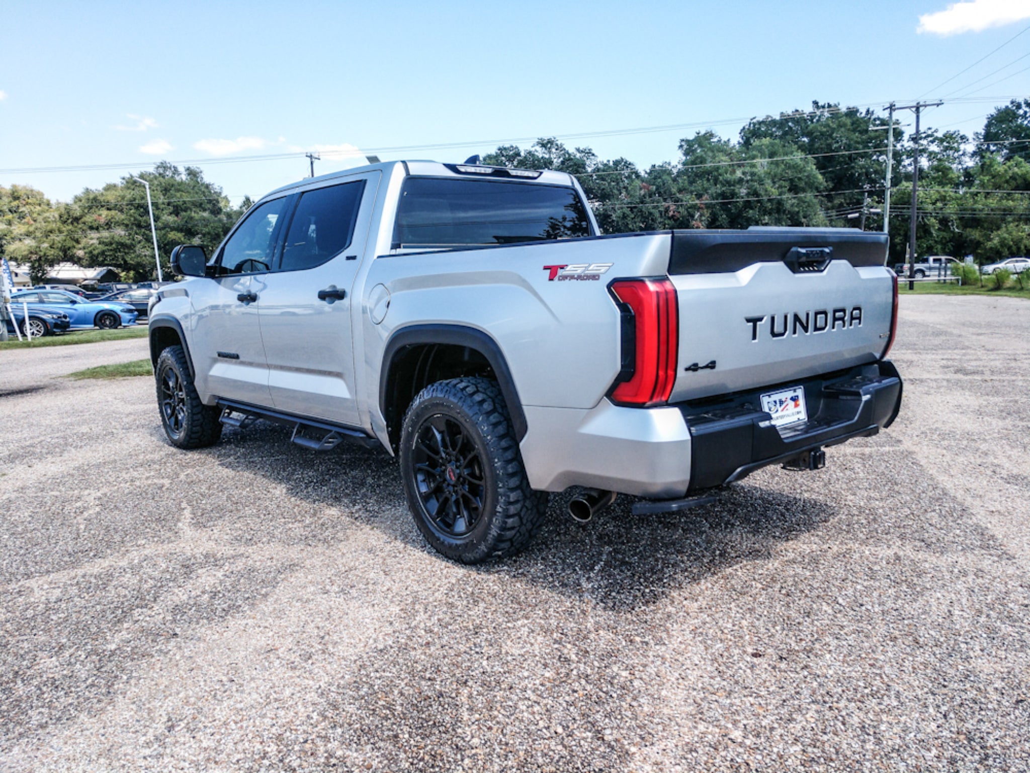 2023 Toyota Tundra 4WD SR5