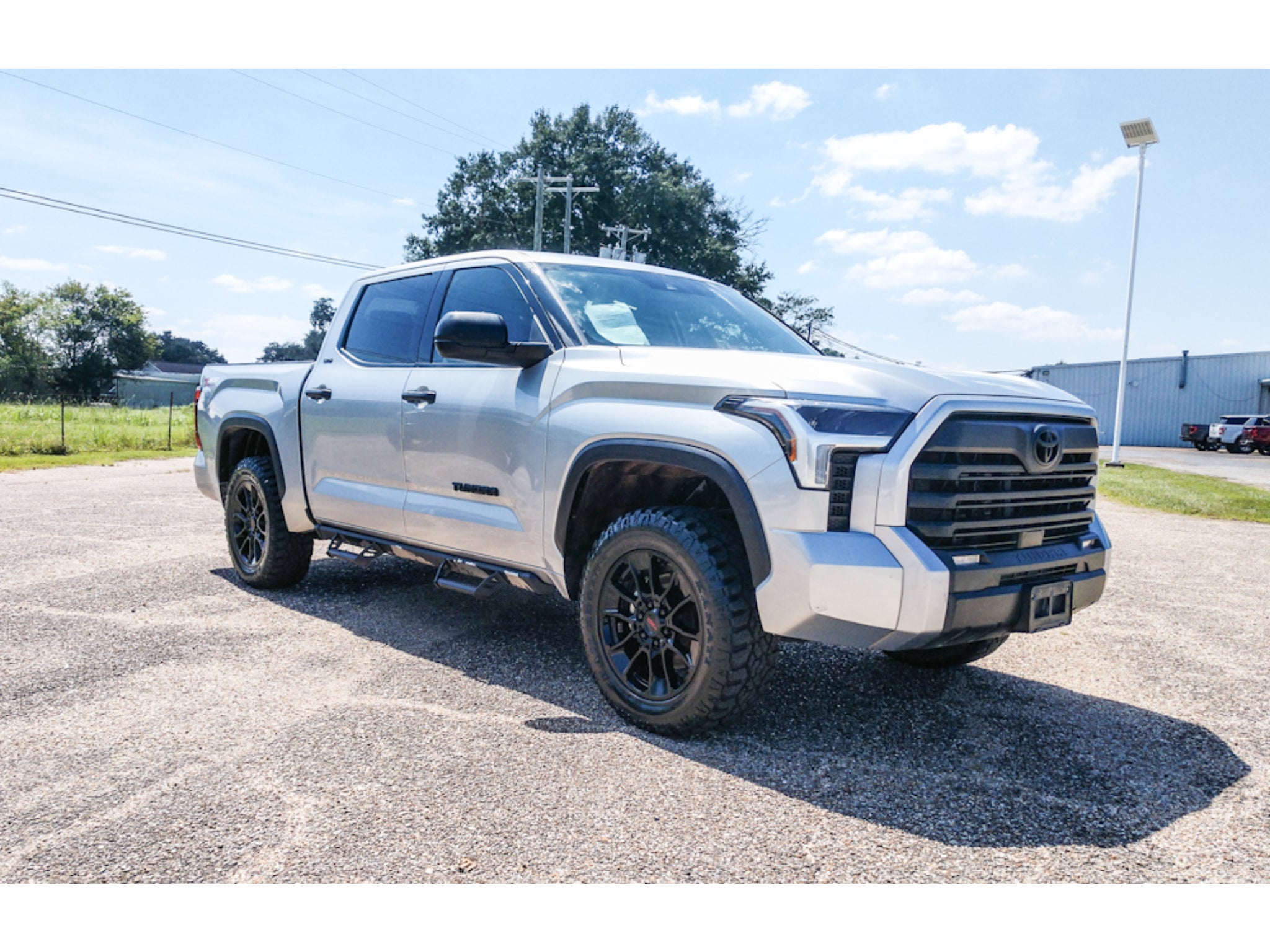 2023 Toyota Tundra 4WD SR5