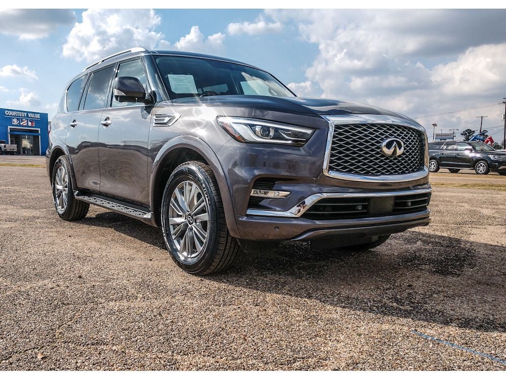 2024 INFINITI QX80 LUXE