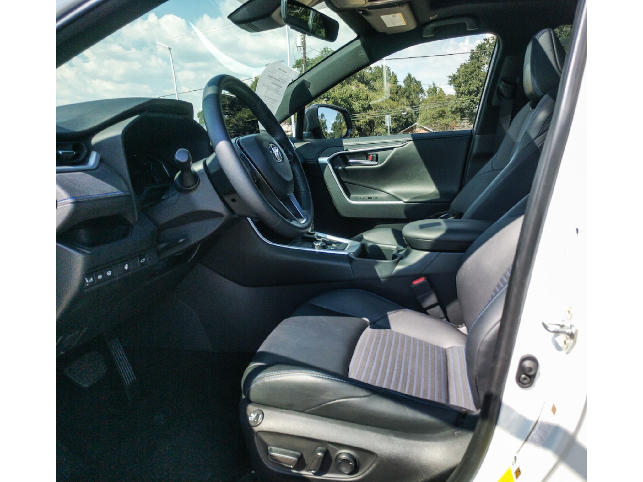 2025 Toyota RAV4 Hybrid XSE