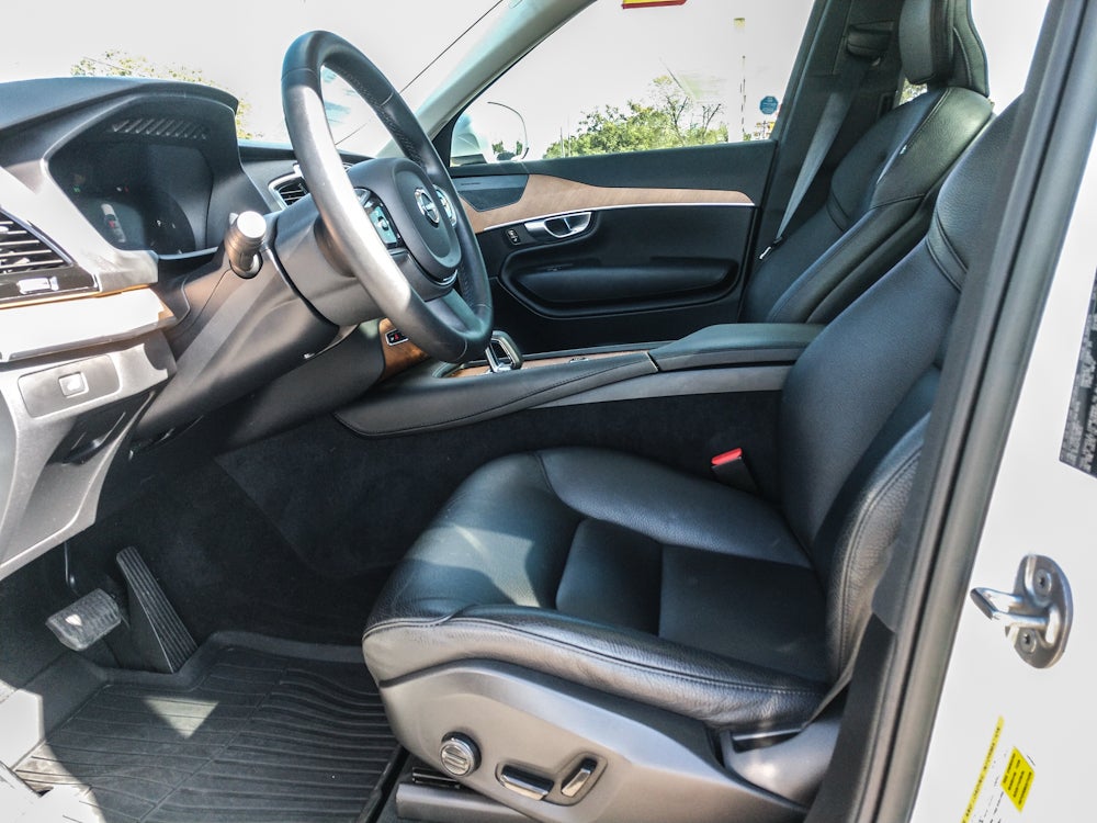 2023 Volvo XC90 Plus