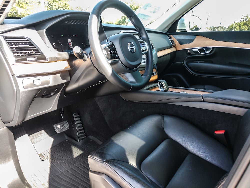 2023 Volvo XC90 Plus